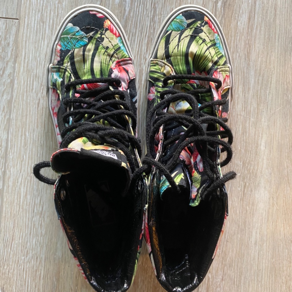Vans Hi-tops - Picture 6 of 7